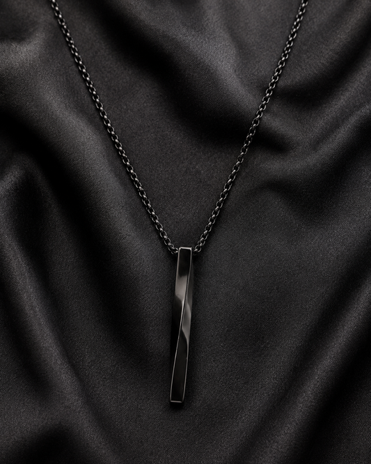 Noir Twist Necklace
