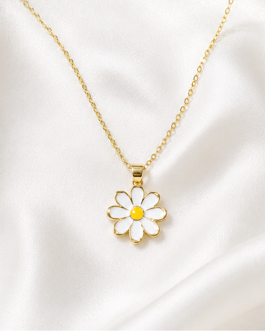 Snow Bloom Necklace