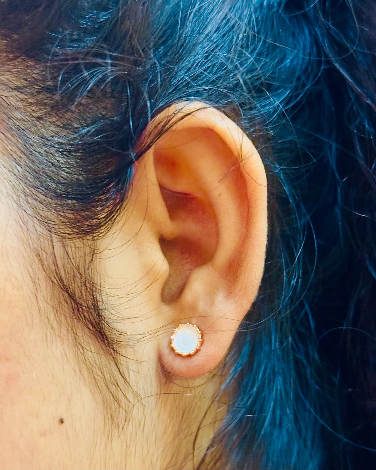 Soft Bloom Earrings